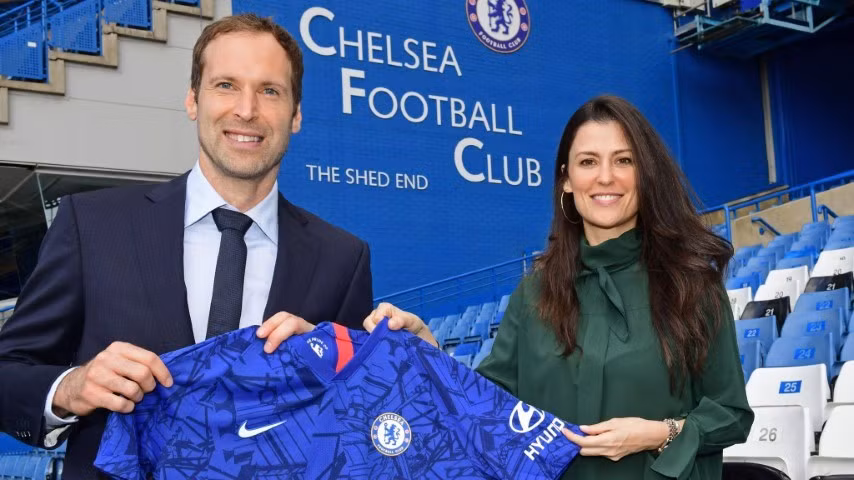 Nữ Giám đốc xinh đẹp Granovskaia đang có một dự định rất lớn cùng Chelsea chinh phục châu Âu.