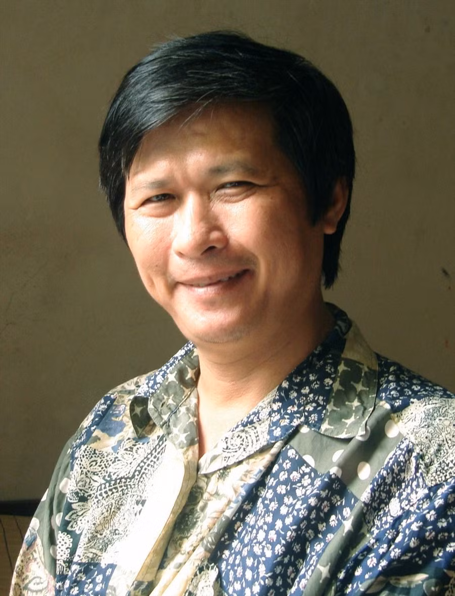 Đạo diễn Hà Bắc