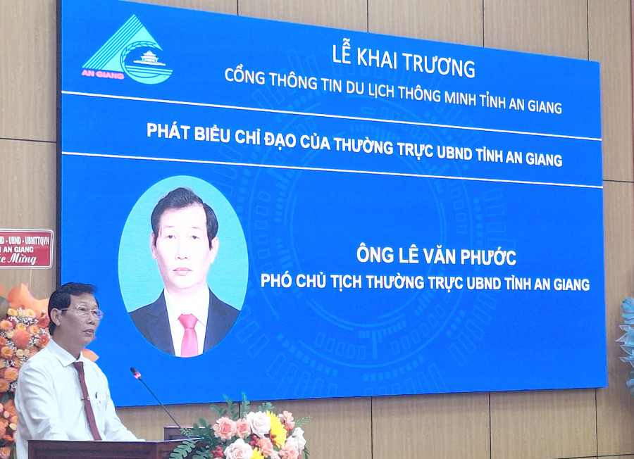 Ông Lê Văn Phước - Phó Chủ tịch UBND tỉnh An Giang phát biểu tại buổi lễ. Ông Lê Văn Phước - Phó Chủ tịch UBND tỉnh An Giang phát biểu tại buổi lễ.
