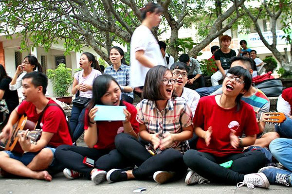 Giới trẻ Hà thành hát du ca tình nguyện ảnh 3 Giới trẻ Hà thành hát du ca tình nguyện