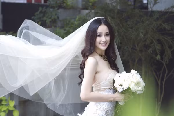 Hoa hậu, Mai Phương Thúy