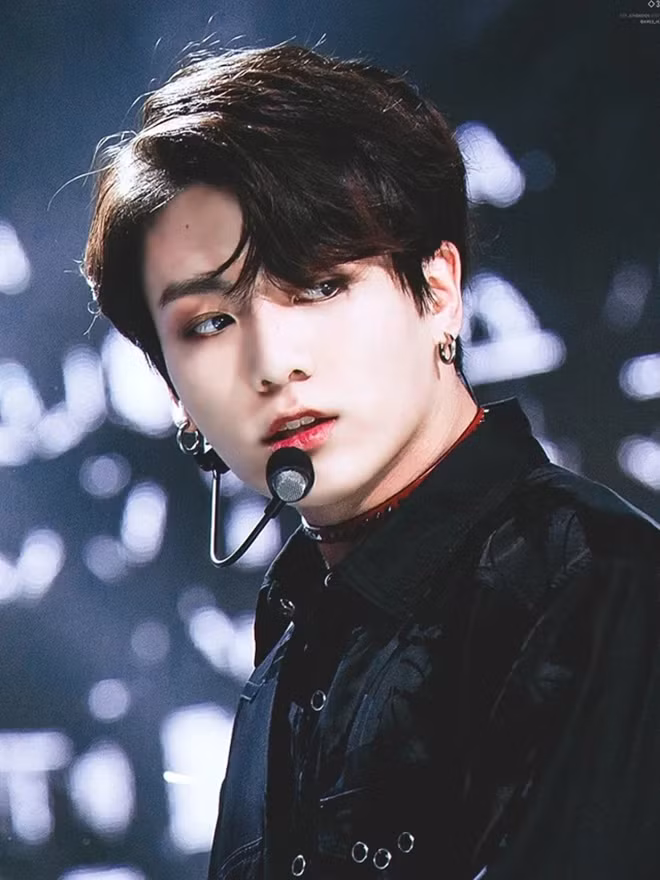 5. Jungkook (Giọng ca chính của BTS)