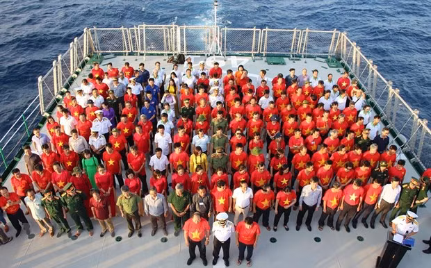 Nhiều cơ hội cho cho thanh, thiếu niên Việt Nam được tham gia Hành trình Tuổi trẻ vì biển đảo quê hương năm 2020, đến với Trường Sa thân yêu.