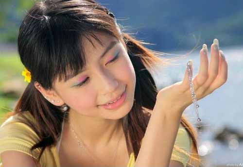 Giật mình nhan sắc Angelababy lúc mới vào nghề ảnh 12 Giật mình nhan sắc Angelababy lúc mới vào nghề ảnh 12