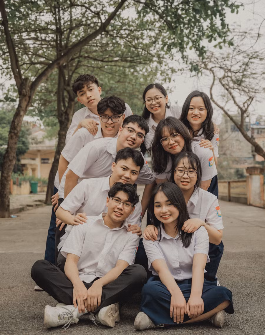 Ảnh kỷ yếu học sinh lớp 12 chuyên Tin, Trường THPT chuyên Hùng Vương (Phú Thọ) năm 2022. Ảnh: INT