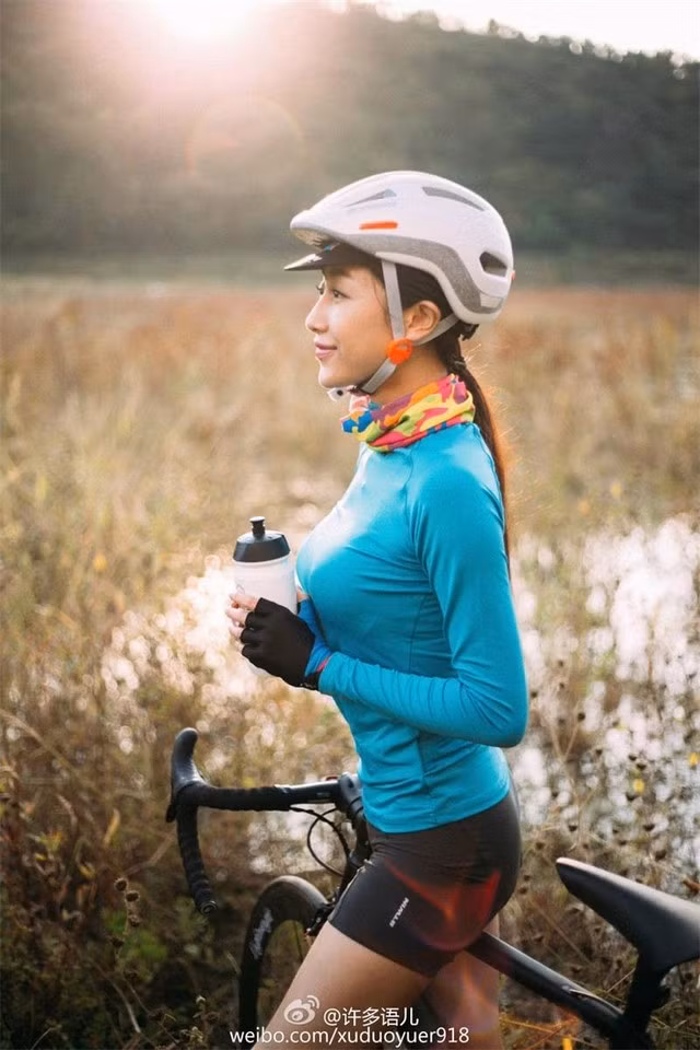 Nữ trợ giảng Bách khoa xinh đẹp khoe dáng chuẩn khi tập gym ảnh 9