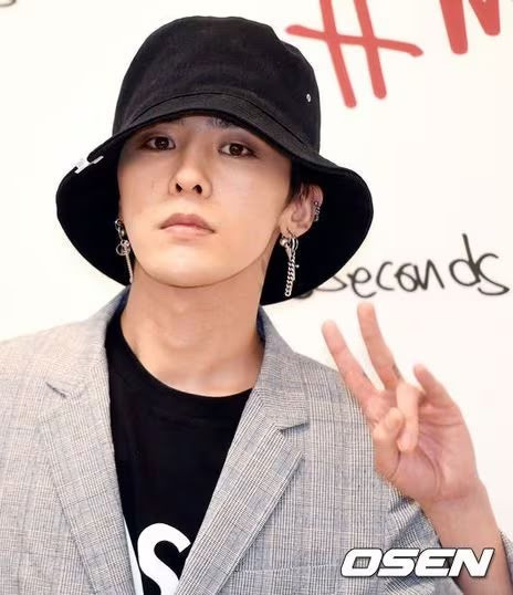 Cảnh sát đã đặt ra nghi vấn G-Dragon đã tìm cách che giấu bằng chứng dùng chất cấm khi triệt hết lông trên cơ thể, chỉ chừa lại mỗi phần tóc.