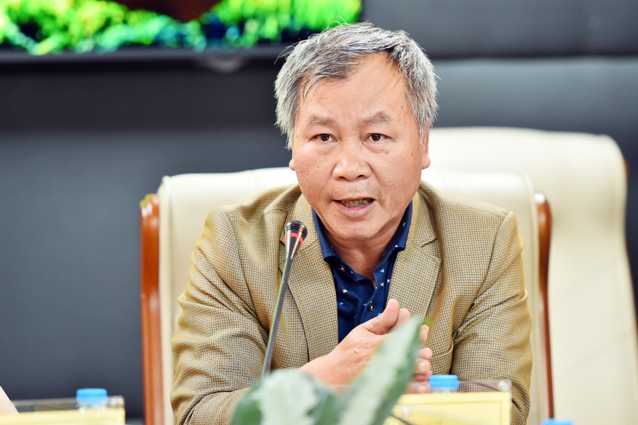 TS. Vũ Đình Ánh, chuyên gia kinh tế phát biểu. Ảnh: Trần Hiệp. TS. Vũ Đình Ánh, chuyên gia kinh tế phát biểu. Ảnh: Trần Hiệp.