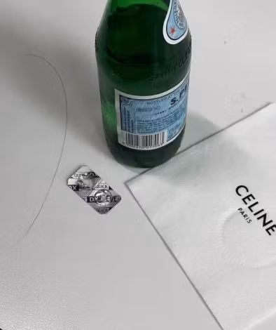 Thuốc đau đầu Lisa uống được chủ nhân bài viết chụp lại.