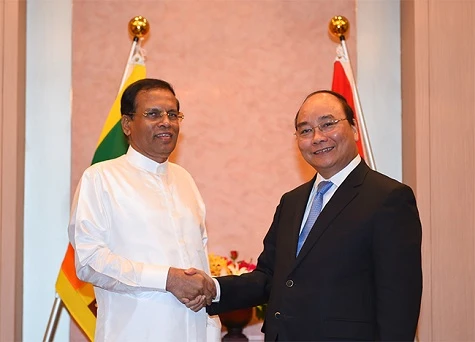 Thủ tướng Nguyễn Xuân Phúc hội kiến với Tổng thống Sri Lanka Maithripala Sirisena.