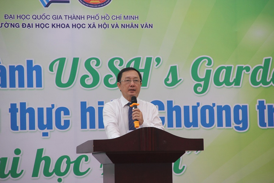PGS.TS Huỳnh Thành Đạt, Giám đốc ĐH Quốc gia TP.HCM phát biểu tại buổi lễ