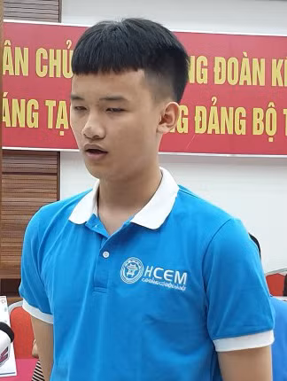 Tân sinh viên Nguyễn Tiến Dũng chia sẻ về quyết định lựa chọn con đường giáo dục nghề nghiệp.