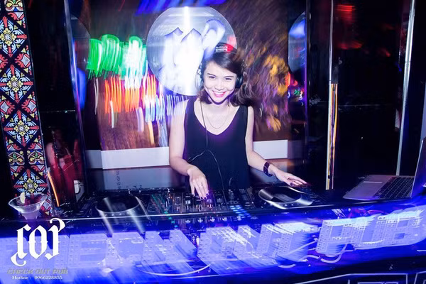 Hoa khôi wushu Vũ Trà My: Nghề DJ nhiều cạm bẫy, nhưng là đam mê của tôi! - Ảnh 1.