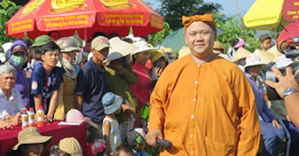 "Lục lạc vàng" tức tốc tìm MC thay thế Minh Béo