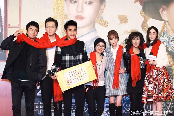 Đến cả những mỹ nhân tuyệt sắc cũng không tránh khỏi những khuyết điểm kém xinh thế này! - Ảnh 2.