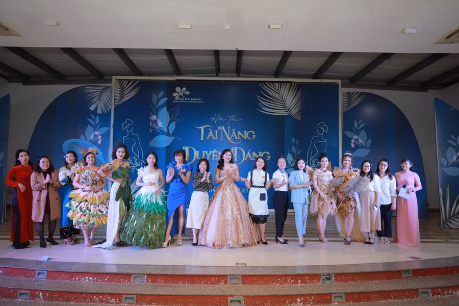 Hội thi thu hút 11 cán bộ, giáo viên đến từ nhiều tổ, bộ phận công tác khác nhau trong trường Mầm non – Tiểu học Ban Mai.