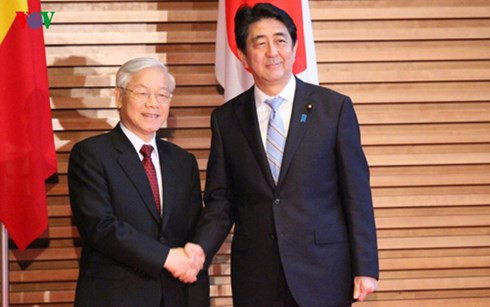 Tổng Bí thư Nguyễn Phú Trọng và Thủ tướng Abe.