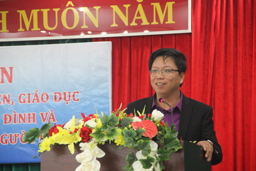 Ông Ngô Ngọc Hoàng Vương, Trưởng phòng Công tác HSSV Sở GD&ĐT Đà Nẵng góp ý tại Hội thảo