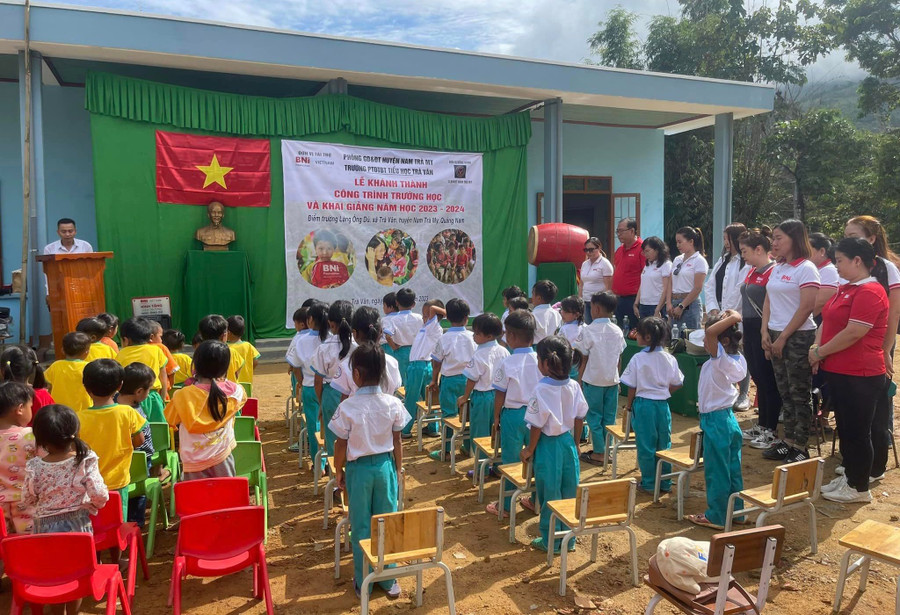 2 phòng học mới của điểm trường Ông Dũ được bàn giao và đưa vào sử dụng trong dịp khai giảng năm học 2023 - 2024.