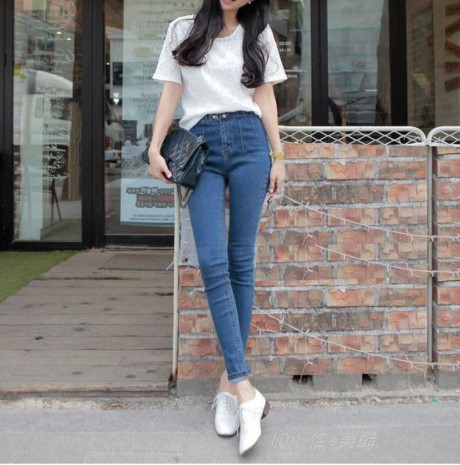 Những chiếc quần jeans Nhung chiec quan jeans