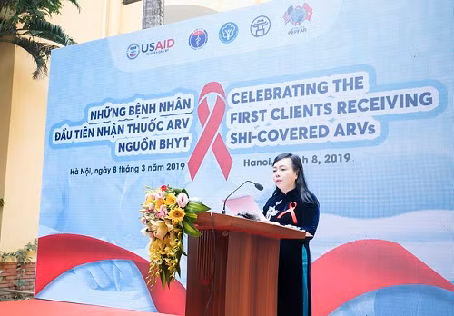 Bộ trưởng Bộ Y tế Nguyễn Thị Kim Tiến phát biểu tại buổi lễ