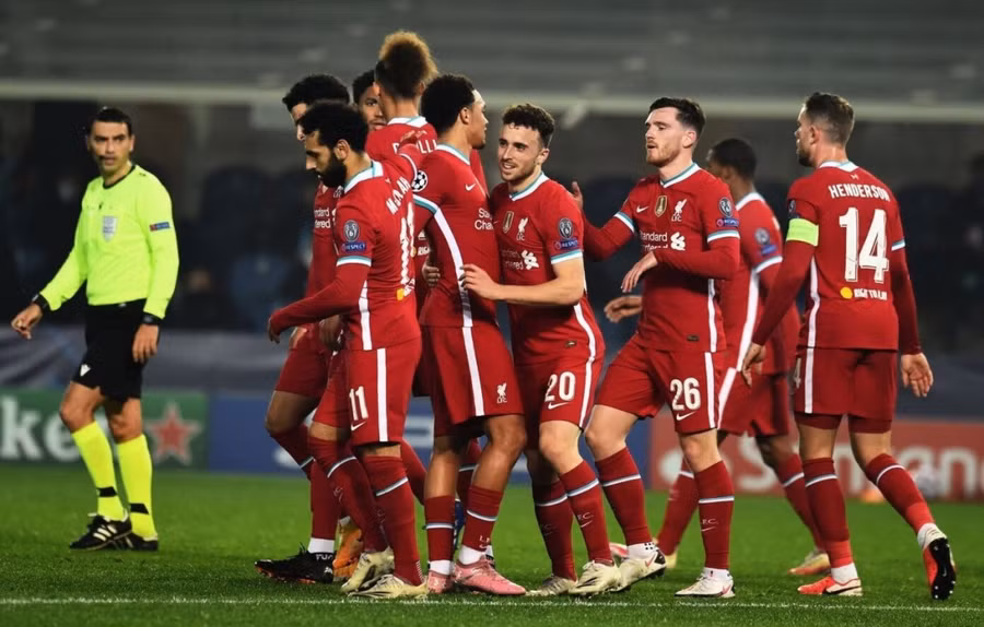 Liverpool cũng vùi dập chủ nhà Atalanta không thương tiếc.