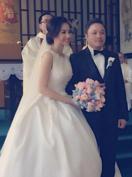 Nghi vấn Đinh Ngọc Diệp và Victor Vũ tổ chức đám cưới bí mật ở Mỹ - Ảnh 1 Nghi van Dinh Ngoc Diep va Victor Vu to chuc dam cuoi bi mat o My - Anh 1