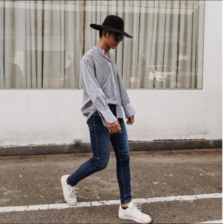 Streetstyle giới trẻ hai miền: đen trắng, đen trắng và… đen trắng! - Ảnh 12 Streetstyle gioi tre hai mien: den trang, den trang va… den trang! - Anh 12