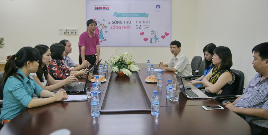 Tổng biên tập Nguyễn Ngọc Nam phát biểu khai mạc buổi giao trực tuyến "Sống thử - Sống thật" Tổng biên tập Nguyễn Ngọc Nam phát biểu khai mạc buổi giao trực tuyến "Sống thử - Sống thật"