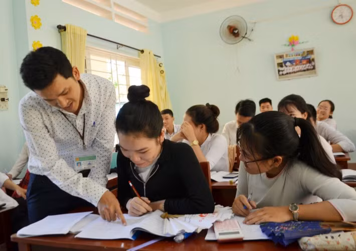 Giờ ôn tập của HS Trường THPT Phạm Phú Thứ (Đà Nẵng). 