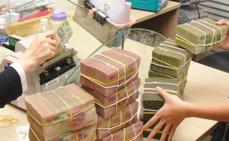 Lai suat lien ngan hang tang manh do ap luc thanh khoan - Anh 1