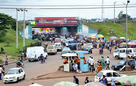 Nhung cu soc van hoa khien du khach phai choang - Anh 3