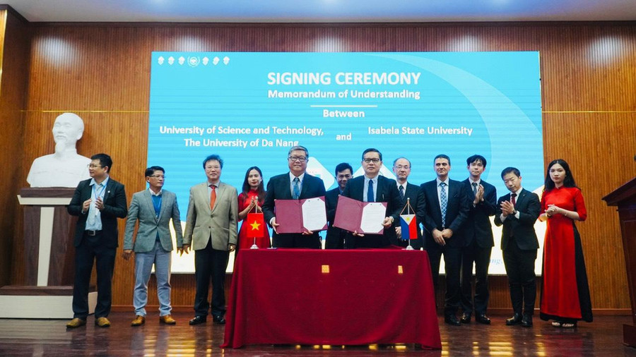 Trường ĐH Bách khoa, ĐH Đà Nẵng ký kết thỏa thuận hợp tác với Trường ĐH Isabela (Philippine) trong hợp tác đào tạo, nghiên cứu và trao đổi sinh viên. Trường ĐH Bách khoa, ĐH Đà Nẵng ký kết thỏa thuận hợp tác với Trường ĐH Isabela (Philippine) trong hợp tác đào tạo, nghiên cứu và trao đổi sinh viên.