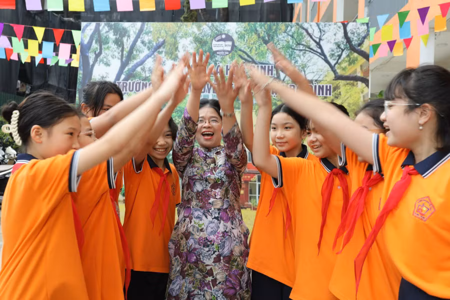 THCS Nguyễn Trãi với chủ đề: “Đảm bảo công tác an toàn trường học trong điều kiện trường đang xây dựng, cải tạo, sửa chữa”.