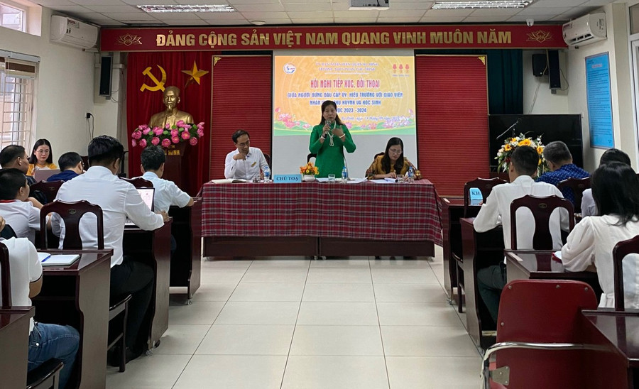 THCS Phan Chu Trinh với chủ đề: “Nâng cao chất lượng công tác bán trú trong nhà trường”. THCS Phan Chu Trinh với chủ đề: “Nâng cao chất lượng công tác bán trú trong nhà trường”.