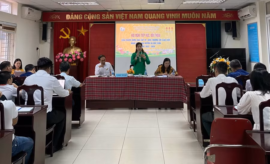 THCS Phan Chu Trinh với chủ đề: “Nâng cao chất lượng công tác bán trú trong nhà trường”.