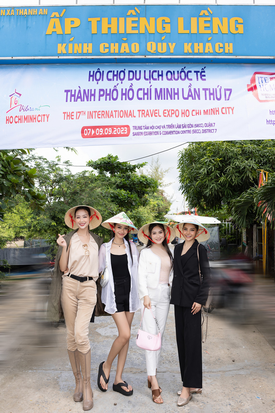 Bảo Ngọc cùng 4 Hoa hậu quốc tế khám phá ấp đảo Thiềng Liềng.