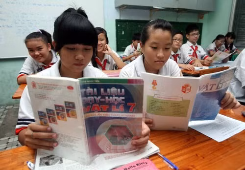 Đổi mới hình thức kiểm tra, đánh giá môn Vật lý, Hóa học, Sinh học