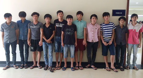 Nhóm đối tượng tại cơ quan điều tra.