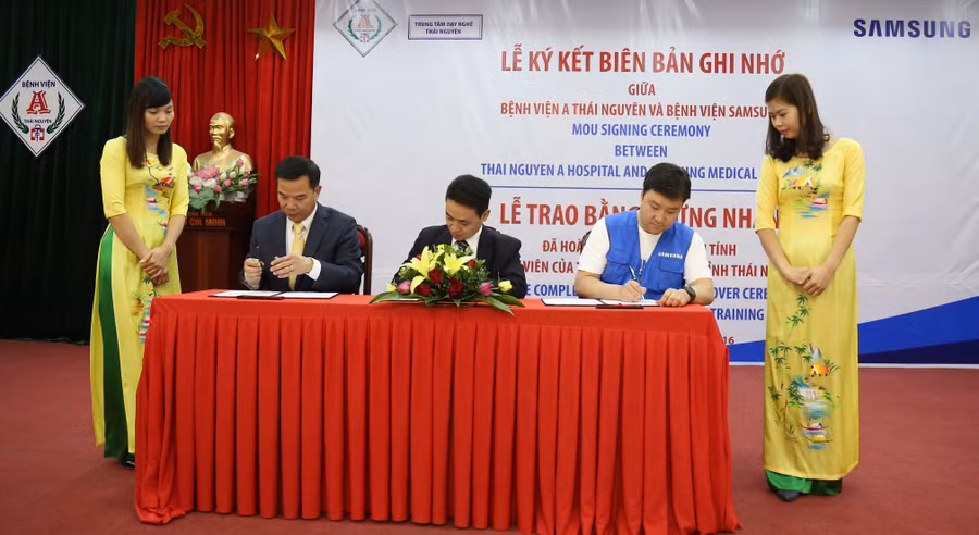 Samsung hỗ trợ công tác y tế và đào tạo kỹ năng CNTT cho tỉnh Thái Nguyên