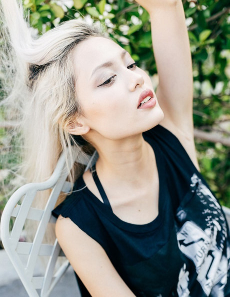 Những hotgirl Việt tuy lùn nhưng vẫn ùn ùn người mê - Ảnh 9 Nhung hotgirl Viet tuy lun nhung van un un nguoi me - Anh 9