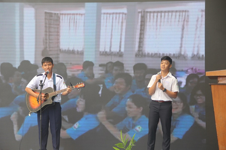 Một tiết mục văn nghệ của học sinh.