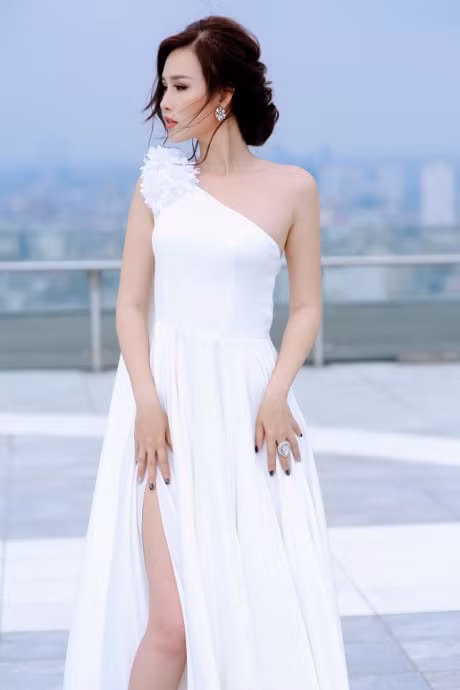 Sac trang tinh khoi trong BST 