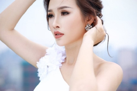 Sắc trắng tinh khôi trong BST Sac trang tinh khoi trong BST