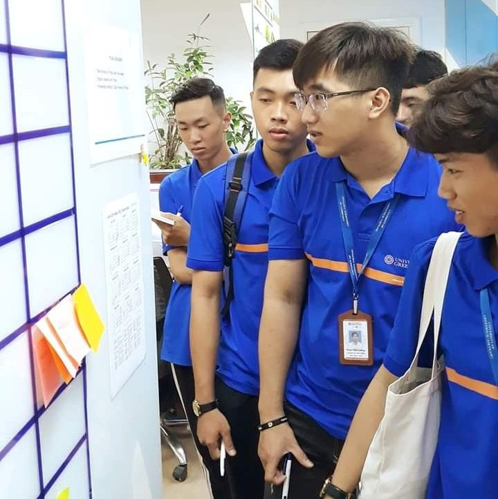 SV năm 2 ngành CNTT Đại học Greenwich (Việt Nam) - cơ sở Cần Thơ hào hứng tham quan