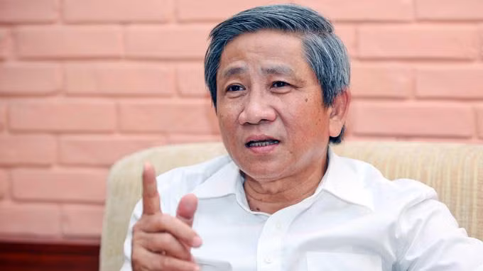 Giáo sư Nguyễn Minh Thuyết.