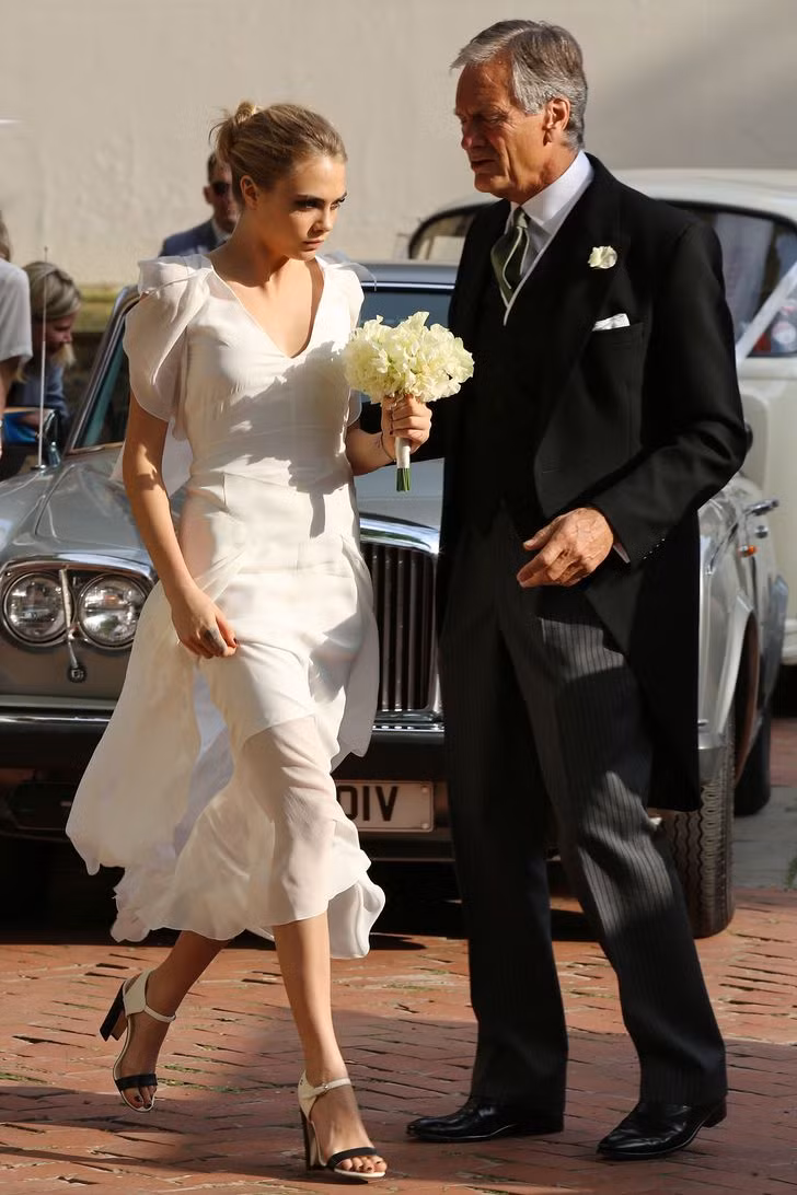 Khi người nổi tiếng làm phù dâu, trông họ sẽ thế nào? ảnh 1