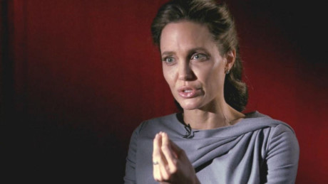 Angelina Jolie bị rối loạn ăn uống, chỉ còn 34 kg sau khi ly hôn? - Ảnh 1 Angelina Jolie bi roi loan an uong, chi con 34 kg sau khi ly hon? - Anh 1