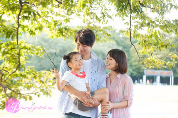 Hàng ngày hãy hỏi trẻ 4 câu này, không cần kèm học con vẫn ngoan và giỏi ảnh 3