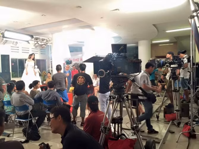 Ngọc Trinh chuẩn bị lên xe hoa? - Ảnh 3 Ngọc Trinh chuẩn bị lên xe hoa? - Ảnh 3